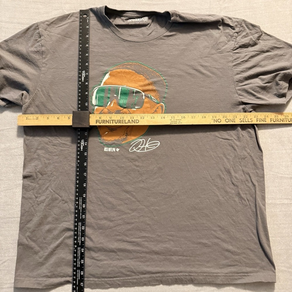 Jalen Hurts "Swag Head" T-Shirt - Officially Licensed NFLPA - BreakingT - Picture 2 of 5